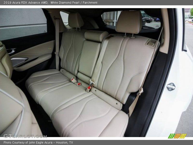 White Diamond Pearl / Parchment 2019 Acura RDX Advance AWD