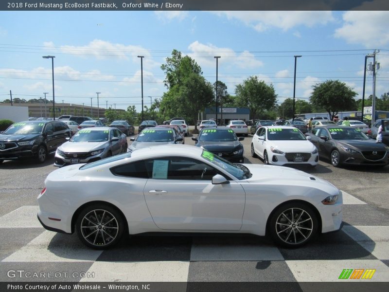 Oxford White / Ebony 2018 Ford Mustang EcoBoost Fastback