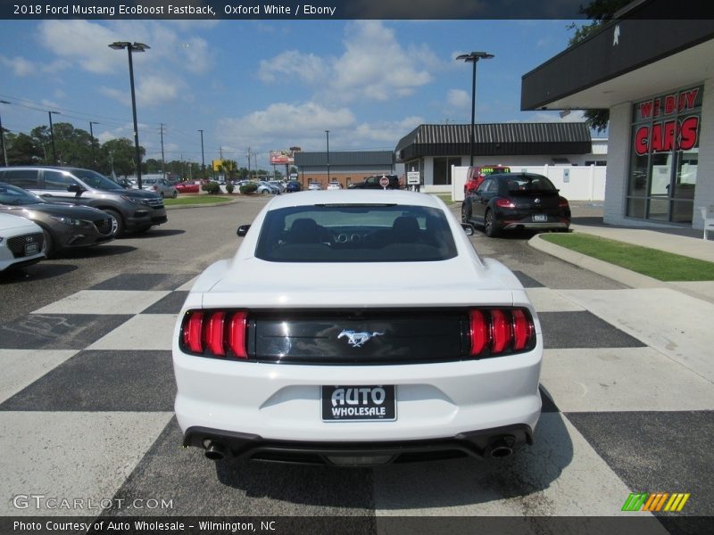 Oxford White / Ebony 2018 Ford Mustang EcoBoost Fastback