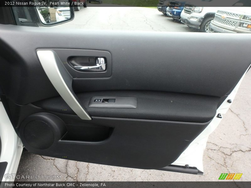 Pearl White / Black 2012 Nissan Rogue SV
