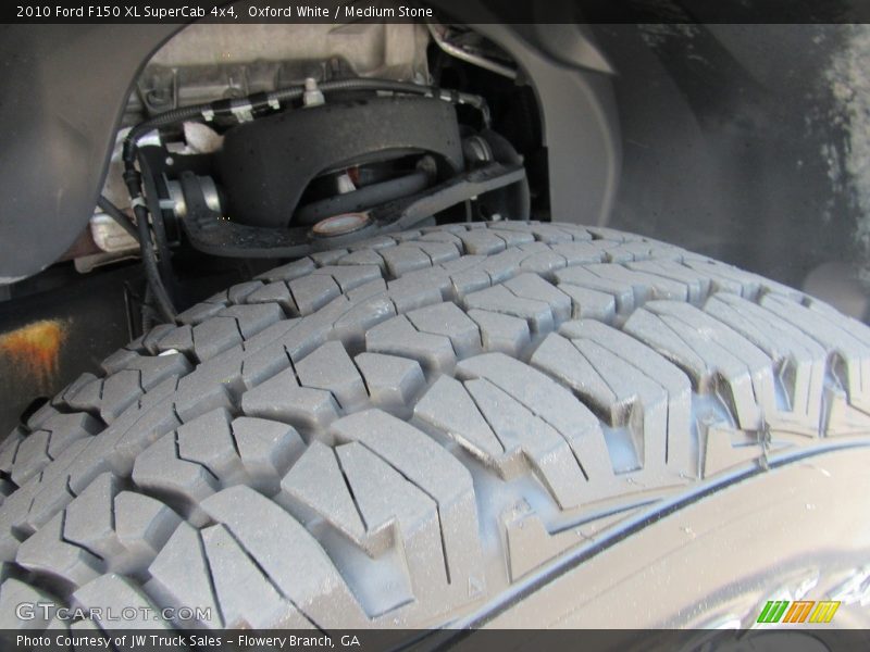 Oxford White / Medium Stone 2010 Ford F150 XL SuperCab 4x4