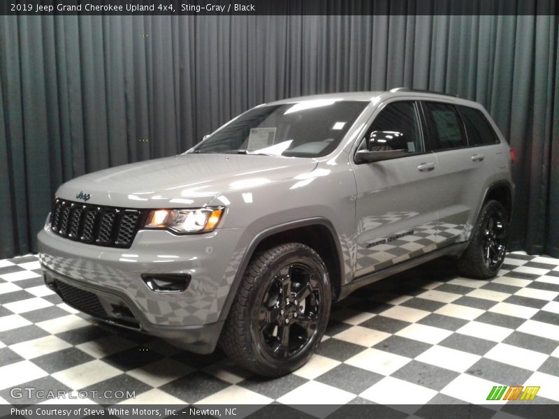 Sting-Gray / Black 2019 Jeep Grand Cherokee Upland 4x4