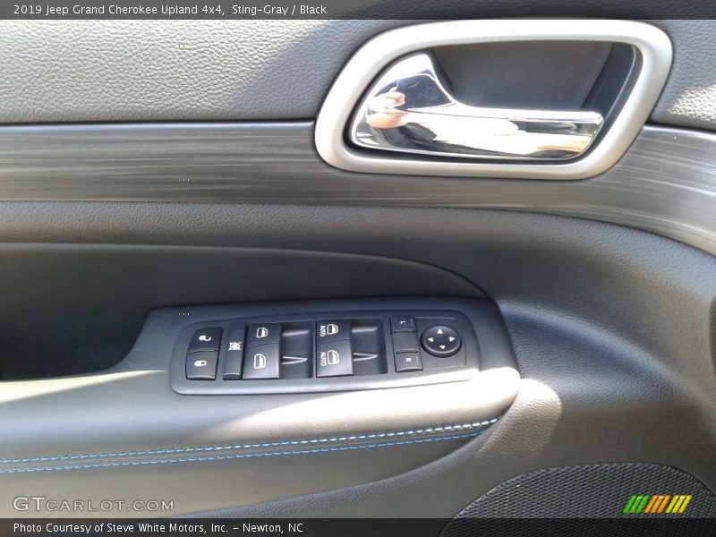 Sting-Gray / Black 2019 Jeep Grand Cherokee Upland 4x4
