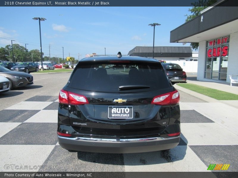 Mosaic Black Metallic / Jet Black 2018 Chevrolet Equinox LT