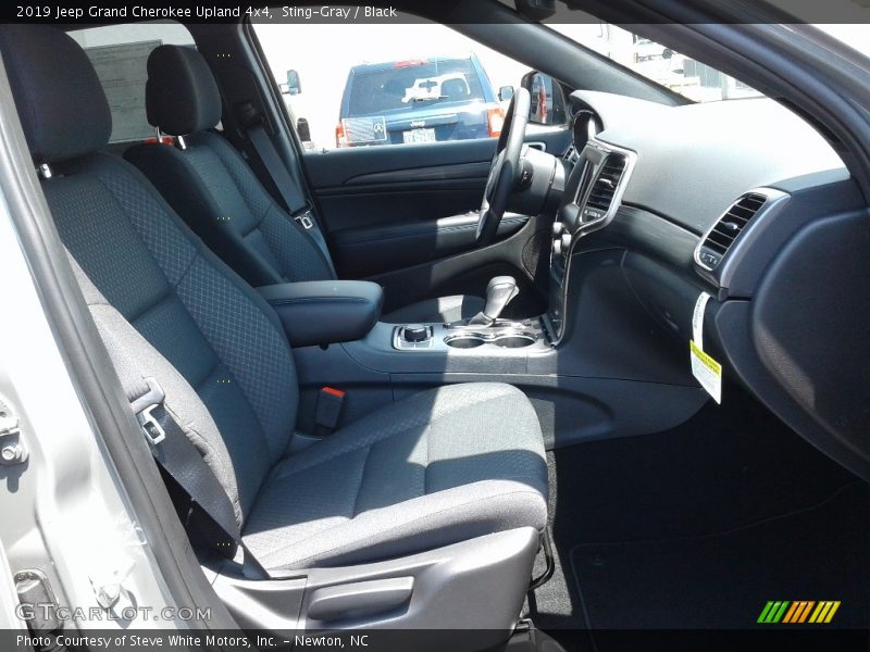 Sting-Gray / Black 2019 Jeep Grand Cherokee Upland 4x4