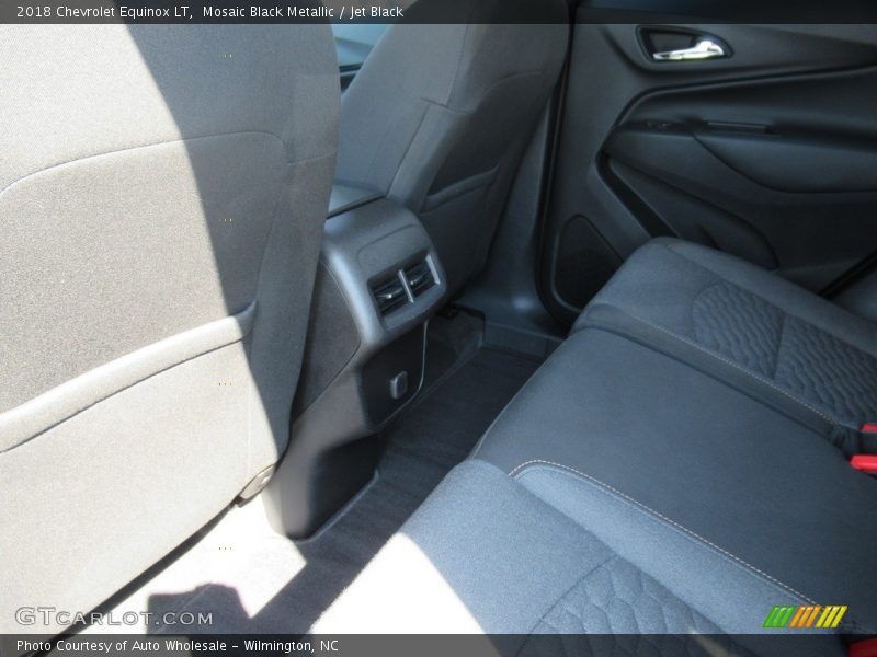 Mosaic Black Metallic / Jet Black 2018 Chevrolet Equinox LT