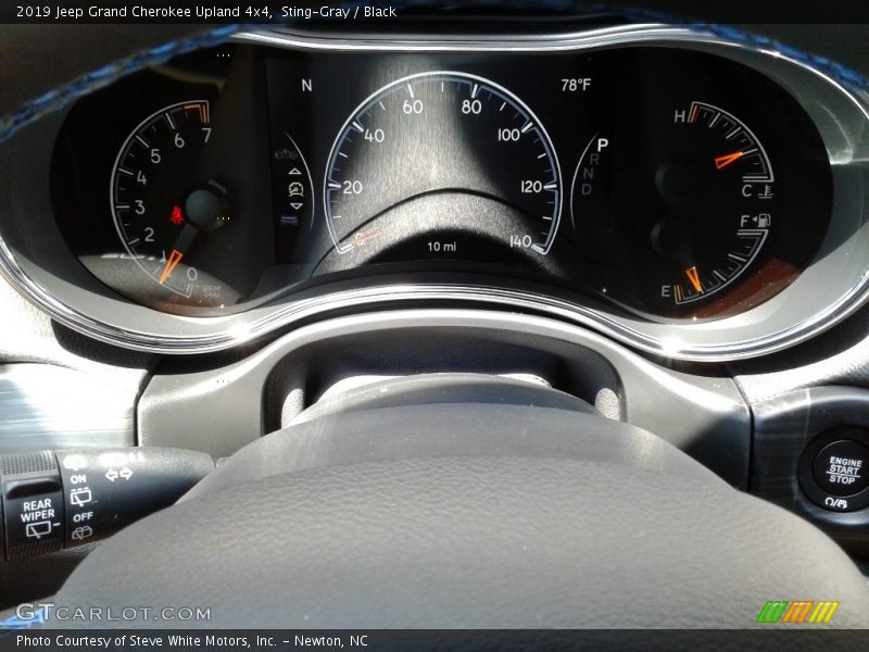 Sting-Gray / Black 2019 Jeep Grand Cherokee Upland 4x4