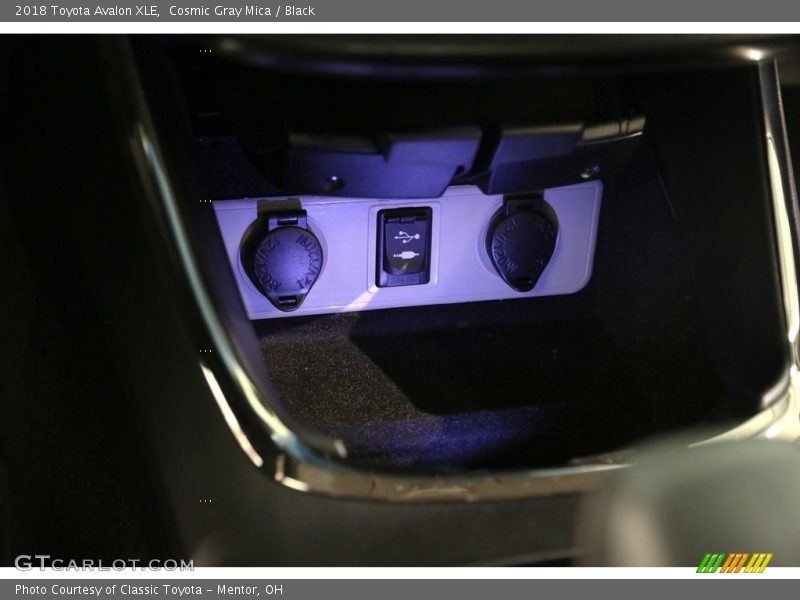 Cosmic Gray Mica / Black 2018 Toyota Avalon XLE