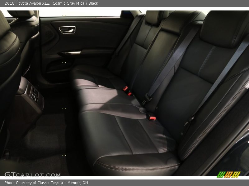Cosmic Gray Mica / Black 2018 Toyota Avalon XLE