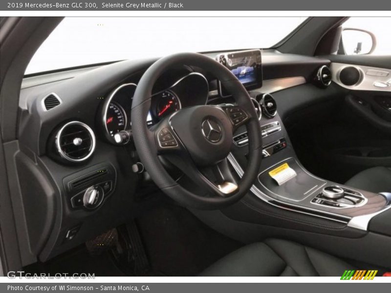 Selenite Grey Metallic / Black 2019 Mercedes-Benz GLC 300