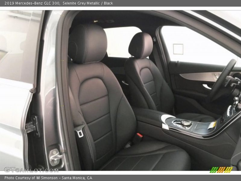 Selenite Grey Metallic / Black 2019 Mercedes-Benz GLC 300