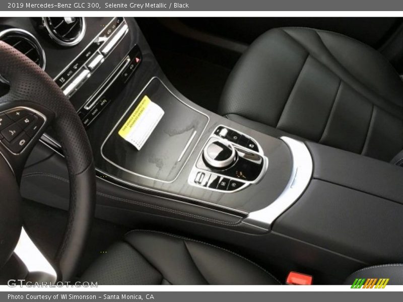 Selenite Grey Metallic / Black 2019 Mercedes-Benz GLC 300