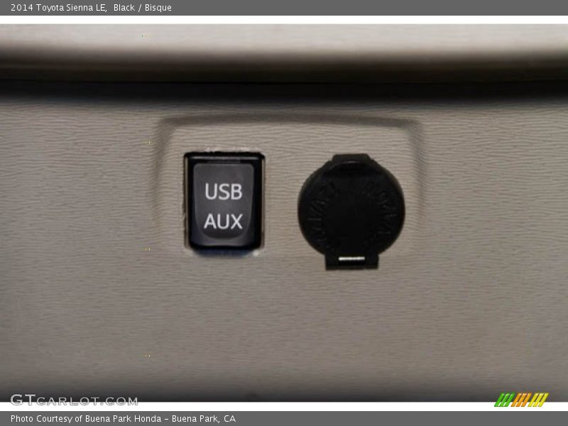 Black / Bisque 2014 Toyota Sienna LE