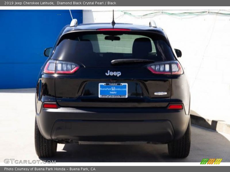 Diamond Black Crystal Pearl / Black 2019 Jeep Cherokee Latitude
