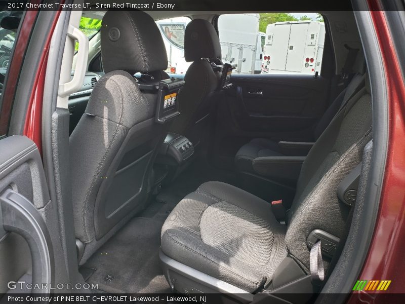 Siren Red Tintcoat / Ebony 2017 Chevrolet Traverse LT