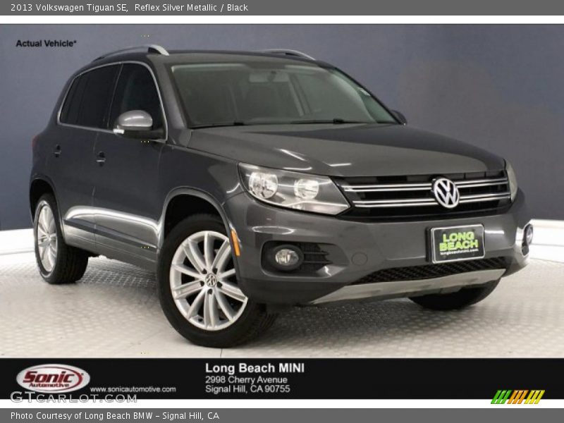 Reflex Silver Metallic / Black 2013 Volkswagen Tiguan SE