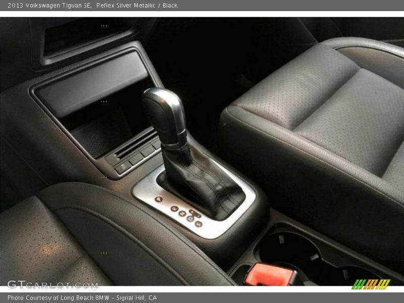 Reflex Silver Metallic / Black 2013 Volkswagen Tiguan SE