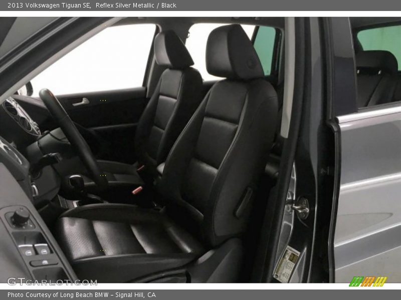 Reflex Silver Metallic / Black 2013 Volkswagen Tiguan SE