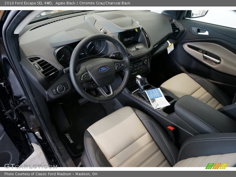 Agate Black / Chromite Gray/Charcoal Black 2019 Ford Escape SEL 4WD
