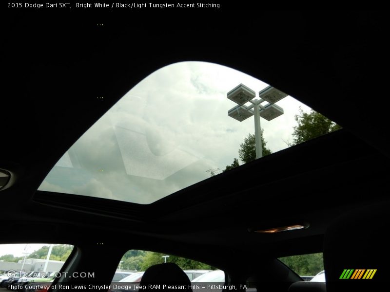 Bright White / Black/Light Tungsten Accent Stitching 2015 Dodge Dart SXT