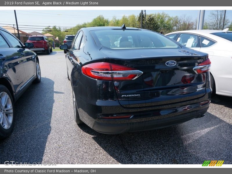 Agate Black / Medium Light Stone 2019 Ford Fusion SE