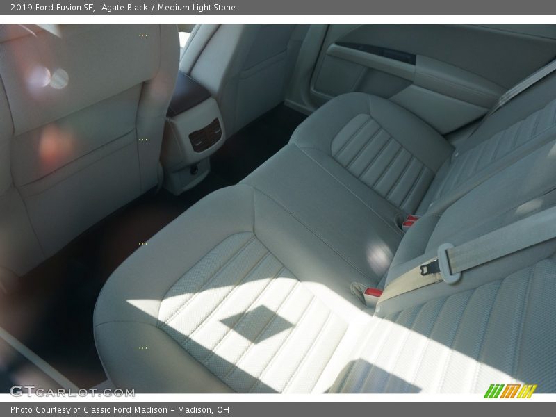 Agate Black / Medium Light Stone 2019 Ford Fusion SE