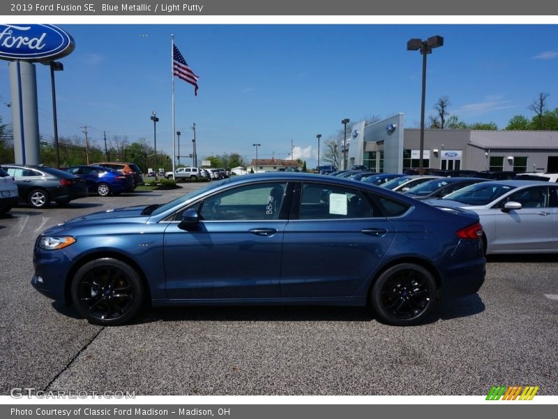 Blue Metallic / Light Putty 2019 Ford Fusion SE