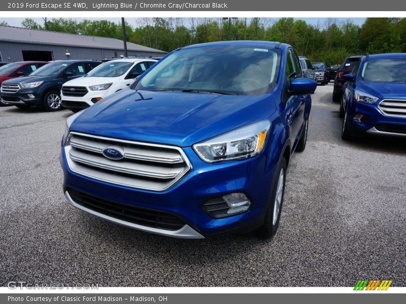 Lightning Blue / Chromite Gray/Charcoal Black 2019 Ford Escape SE 4WD