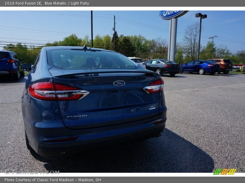 Blue Metallic / Light Putty 2019 Ford Fusion SE