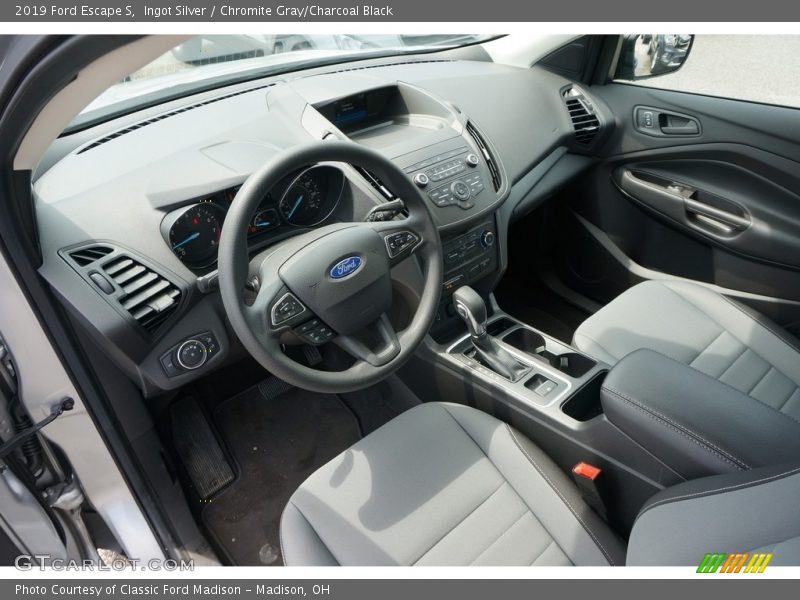 Ingot Silver / Chromite Gray/Charcoal Black 2019 Ford Escape S