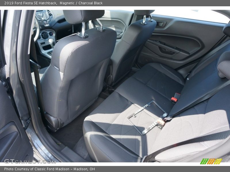 Magnetic / Charcoal Black 2019 Ford Fiesta SE Hatchback
