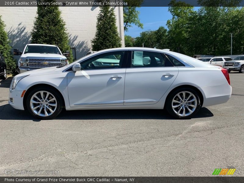 Crystal White Tricoat / Shale/Cocoa 2016 Cadillac XTS Luxury Sedan
