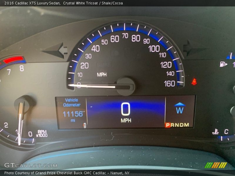 Crystal White Tricoat / Shale/Cocoa 2016 Cadillac XTS Luxury Sedan