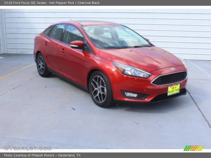 Hot Pepper Red / Charcoal Black 2018 Ford Focus SEL Sedan
