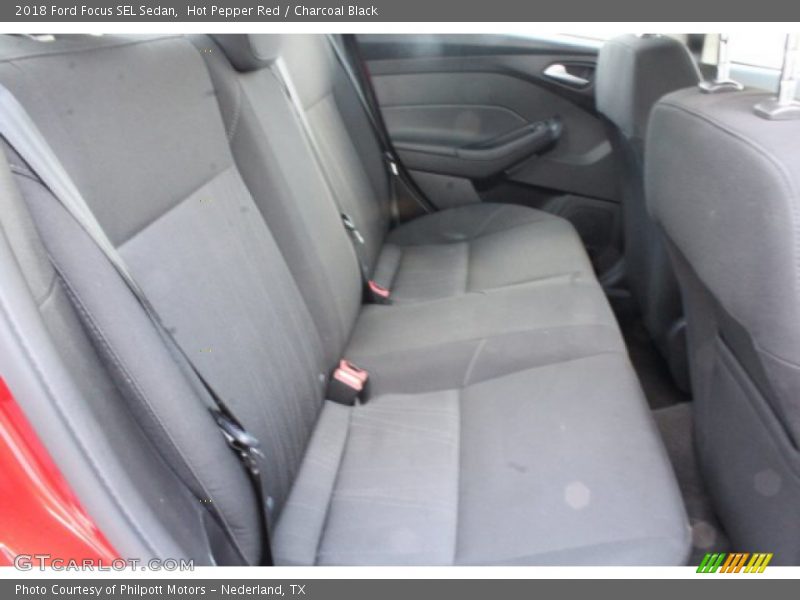 Hot Pepper Red / Charcoal Black 2018 Ford Focus SEL Sedan