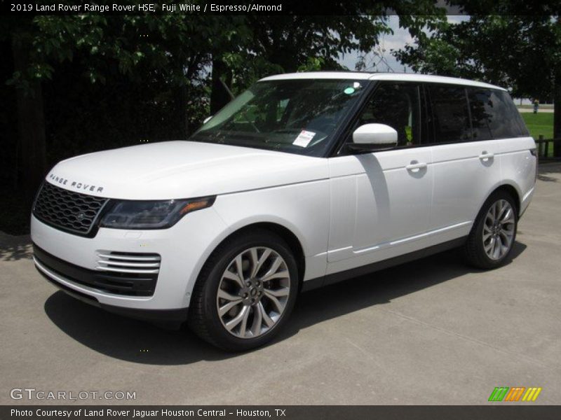 Fuji White / Espresso/Almond 2019 Land Rover Range Rover HSE