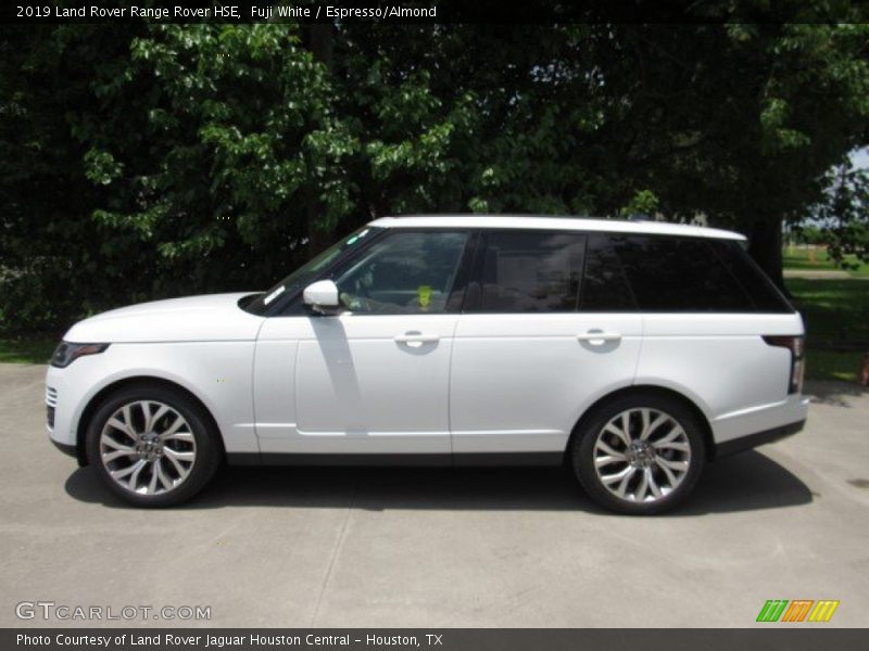 Fuji White / Espresso/Almond 2019 Land Rover Range Rover HSE