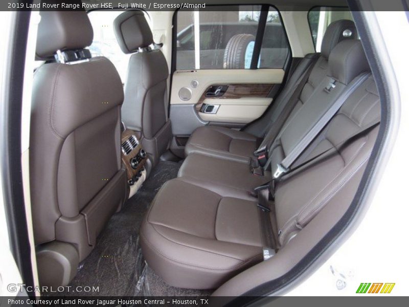 Fuji White / Espresso/Almond 2019 Land Rover Range Rover HSE