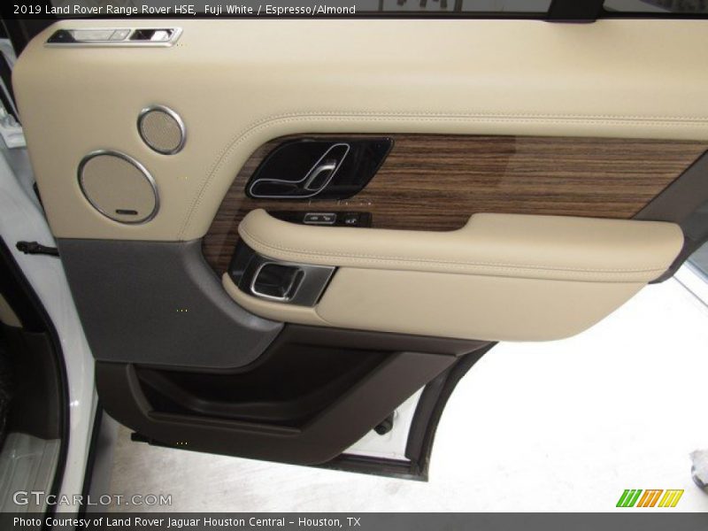 Fuji White / Espresso/Almond 2019 Land Rover Range Rover HSE
