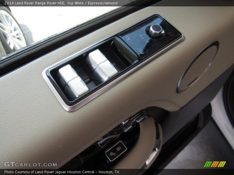 Fuji White / Espresso/Almond 2019 Land Rover Range Rover HSE