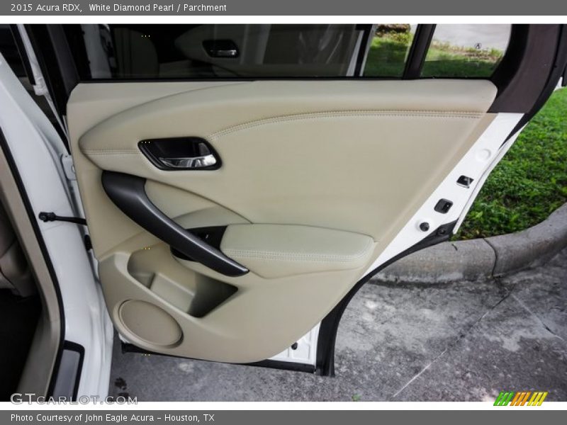 White Diamond Pearl / Parchment 2015 Acura RDX