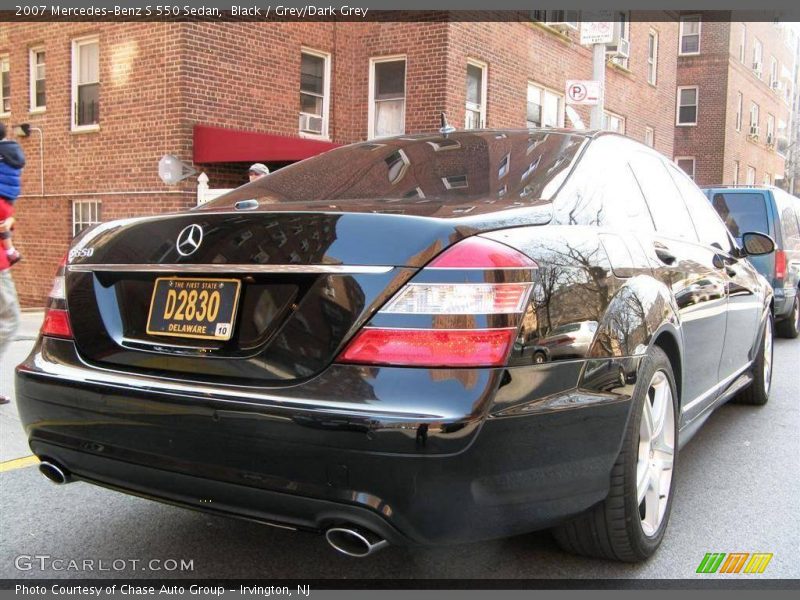 Black / Grey/Dark Grey 2007 Mercedes-Benz S 550 Sedan