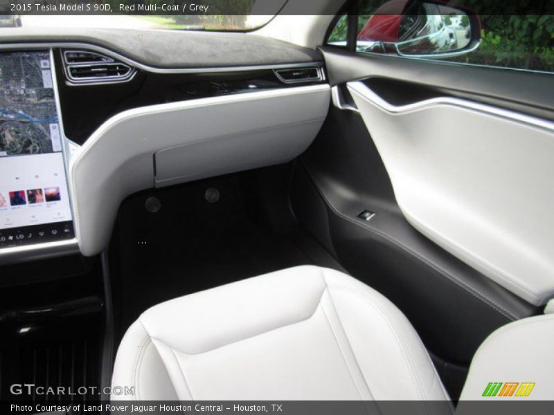 Dashboard of 2015 Model S 90D