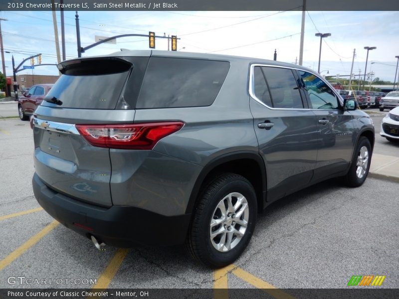 Satin Steel Metallic / Jet Black 2019 Chevrolet Traverse LS
