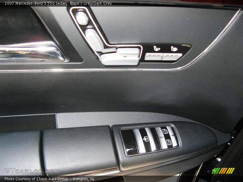 Black / Grey/Dark Grey 2007 Mercedes-Benz S 550 Sedan