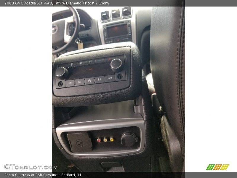 White Diamond Tricoat / Ebony 2008 GMC Acadia SLT AWD