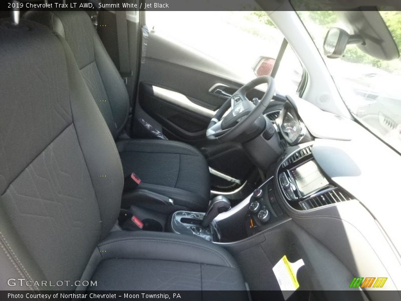 Summit White / Jet Black 2019 Chevrolet Trax LT AWD