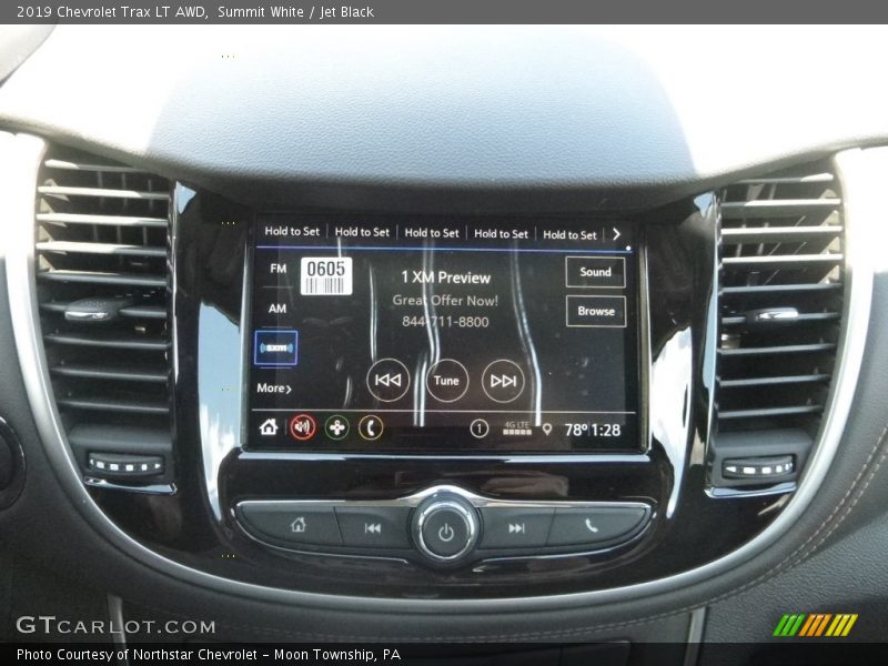 Summit White / Jet Black 2019 Chevrolet Trax LT AWD
