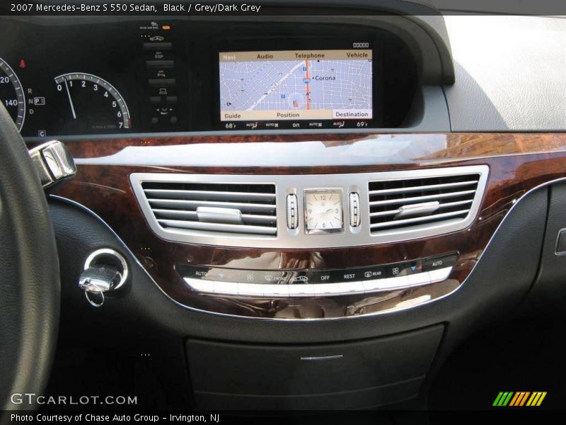 Black / Grey/Dark Grey 2007 Mercedes-Benz S 550 Sedan