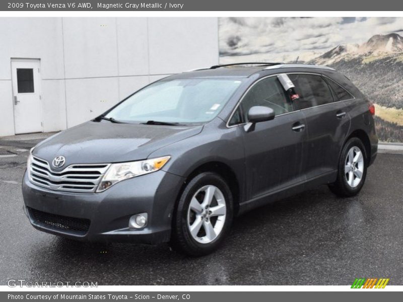 Magnetic Gray Metallic / Ivory 2009 Toyota Venza V6 AWD